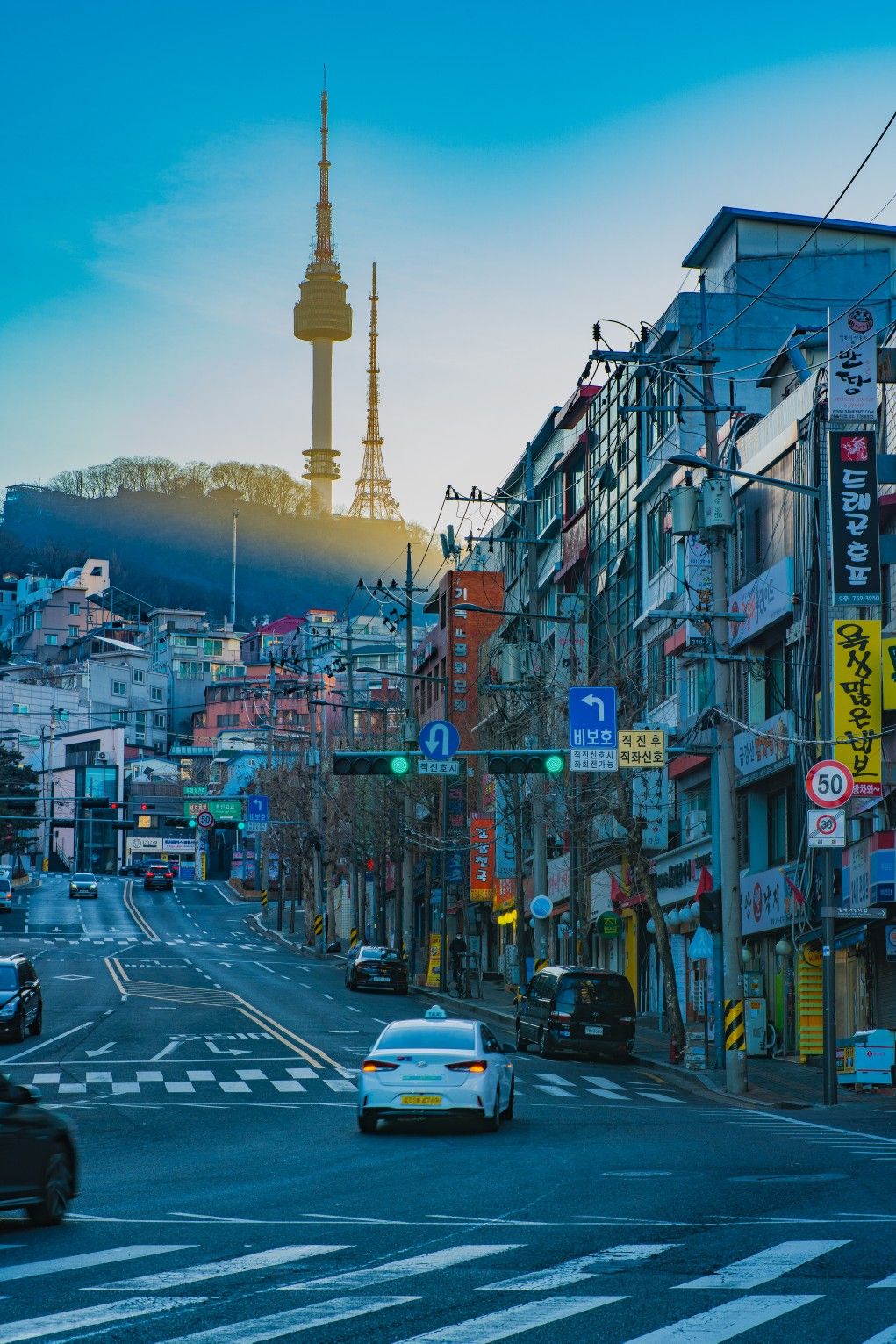 picture of street in Korea
